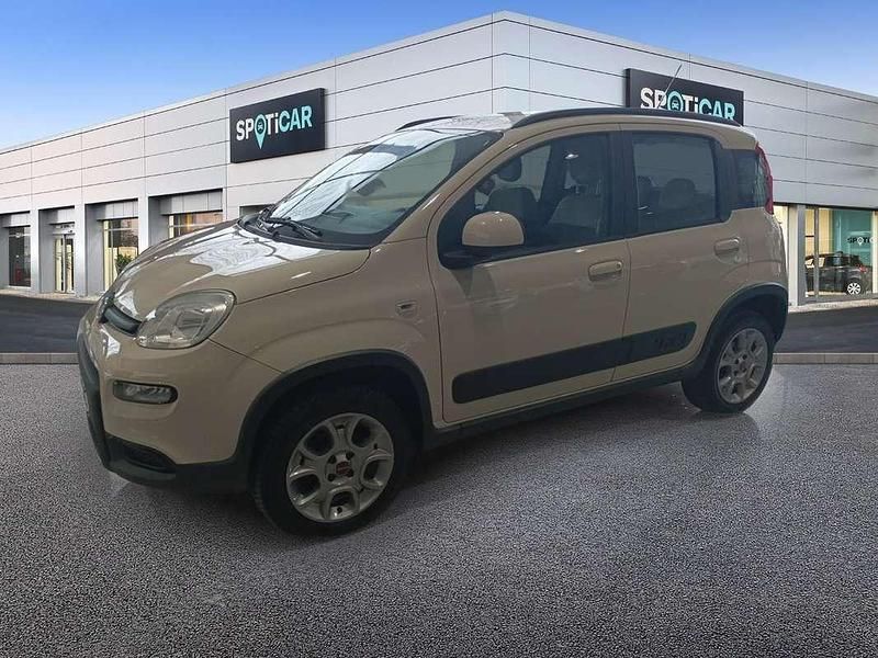 Usado Fiat Panda 4x4 75 CV (55 kW) 2014 Gris Utilitario
