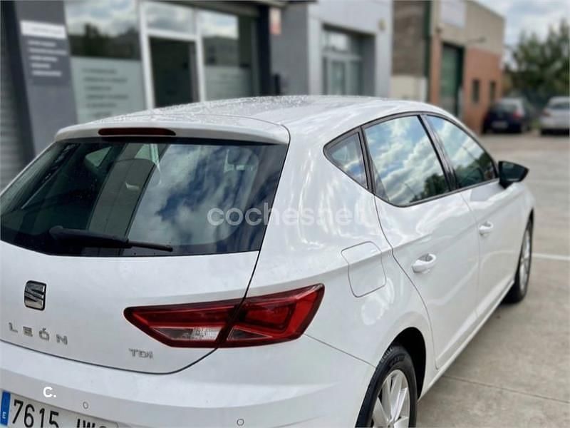 Usado Seat Leon Style 115 CV (84 kW) 2017 Blanco Berlina