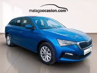 Azul Usado 2023 Skoda Scala Ambition Utilitario | 17.950 € (Precio justo) - Imagen 1/4