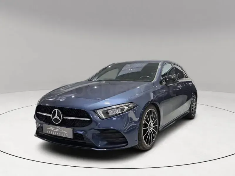 Usado Mercedes A180 136 CV (100 kW) 2021 Azul Berlina