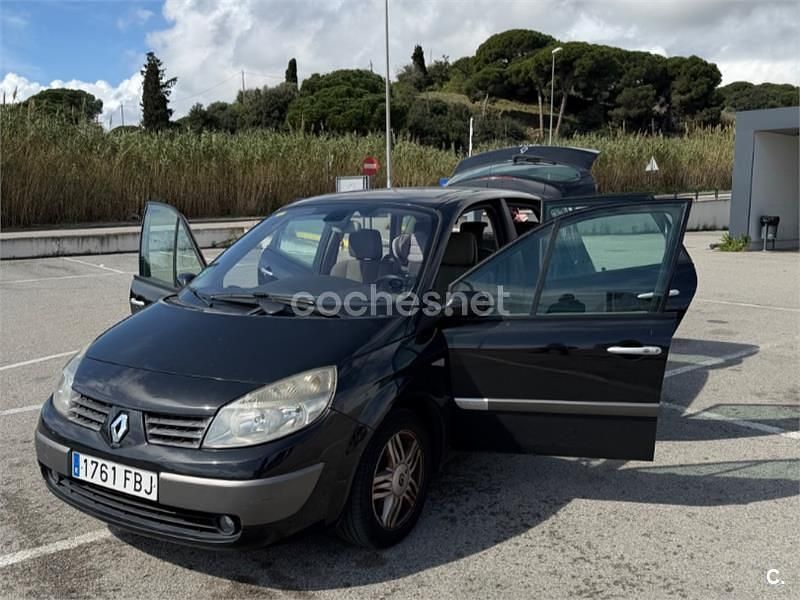 Usado Renault Scénic II Authentique 115 CV (84 kW) 2005 Negro Monovolumen