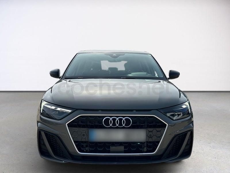 Usado Audi A1 Sportback 95 CV (69 kW) 2022 Gris / plata Utilitario