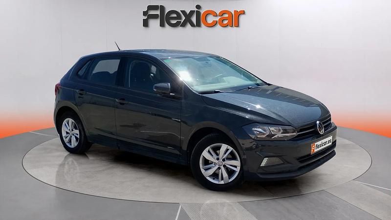 Usado VW Polo Advance 95 CV (69 kW) 2019 Gris Utilitario