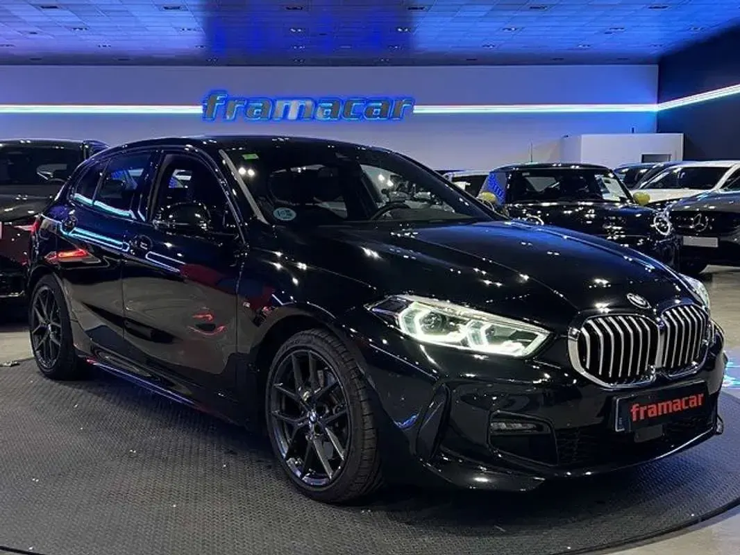 Usado BMW 120 M Sport 178 CV (130 kW) 2022 Negro Utilitario