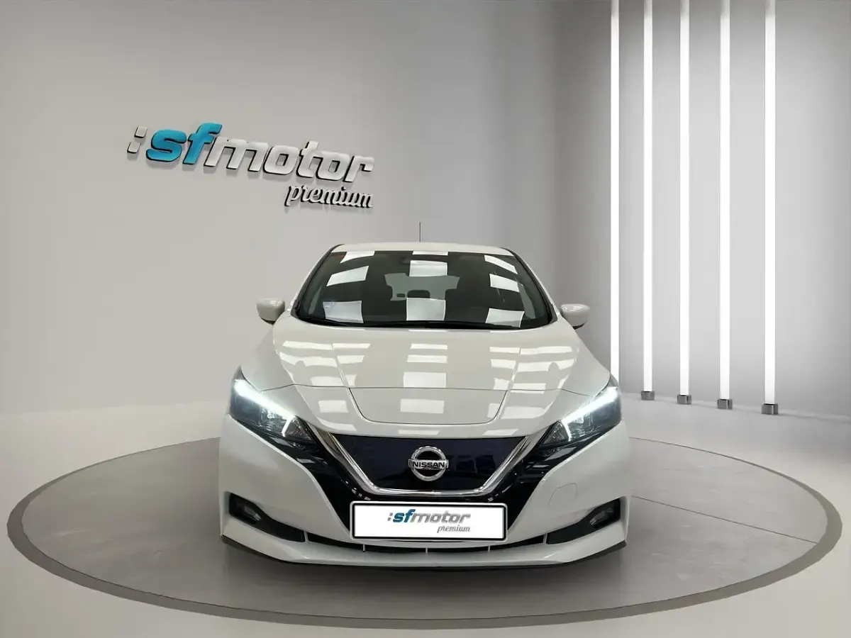 Usado Nissan Leaf Acenta 109 kW (149 CV) 2021 Blanco metalizado Utilitario