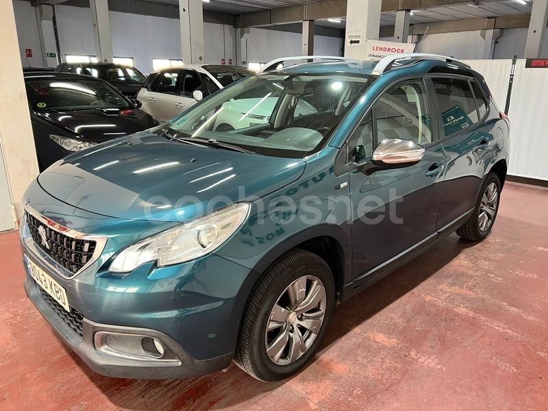 Usado Peugeot 2008 Style 100 CV (73 kW) 2017 Verde SUV