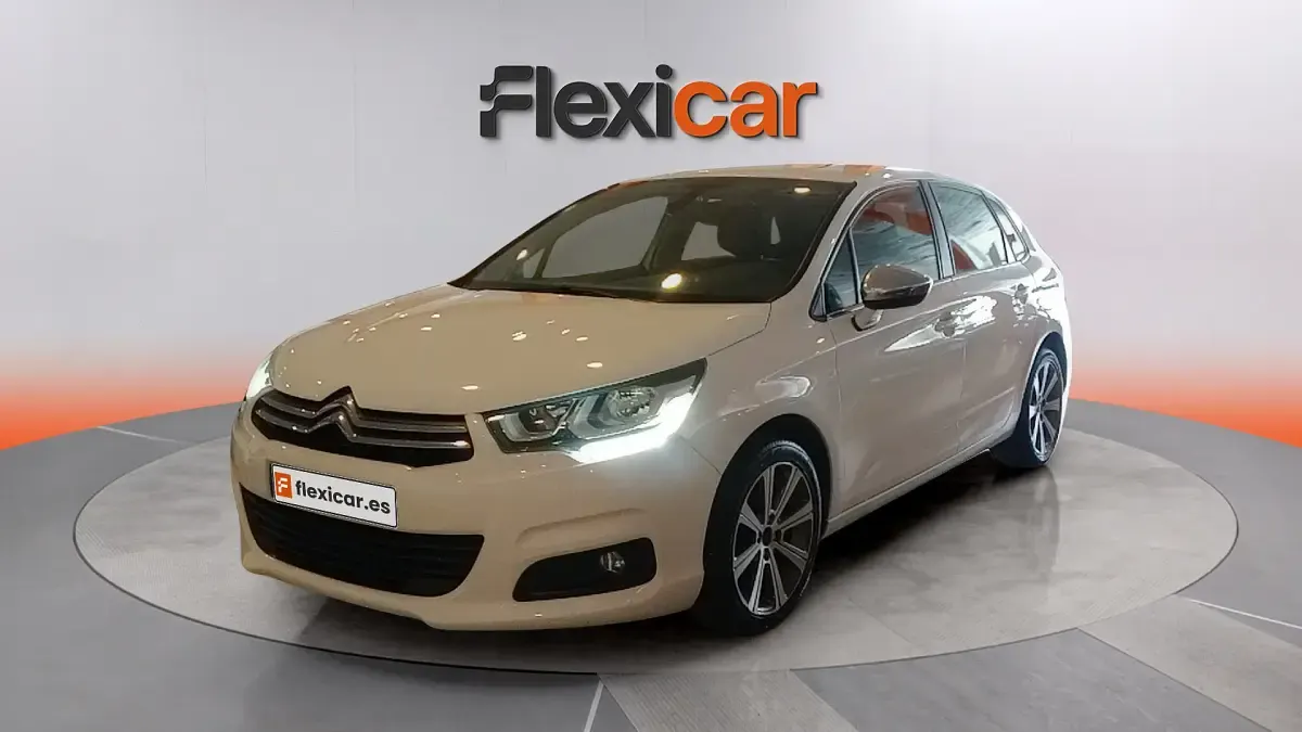 Usado Citroën C4 Feel 99 CV (72 kW) 2016 Blanco Berlina