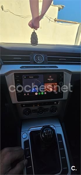 Usado VW Passat Advance 150 CV (110 kW) 2018 Gris / plata Familiar