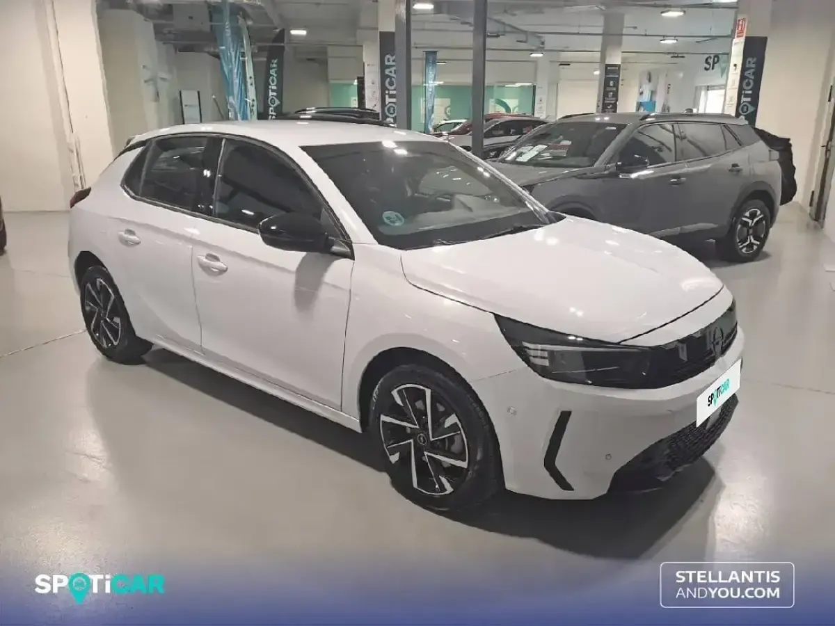 Usado Opel Corsa 100 CV (73 kW) 2025 Blanco Utilitario