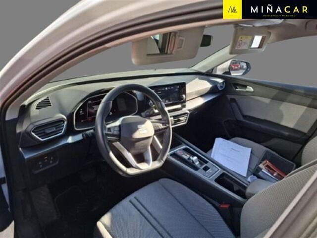 Usado Seat Leon Style 150 CV (110 kW) 2023 Blanco Berlina