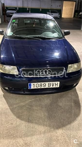 Usado Audi A3 Attraction 102 CV (75 kW) 2002 Azul Utilitario
