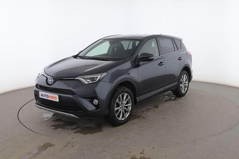 Usado Toyota RAV4 Hybrid Advance 200 CV (147 kW) 2018 Blanco SUV