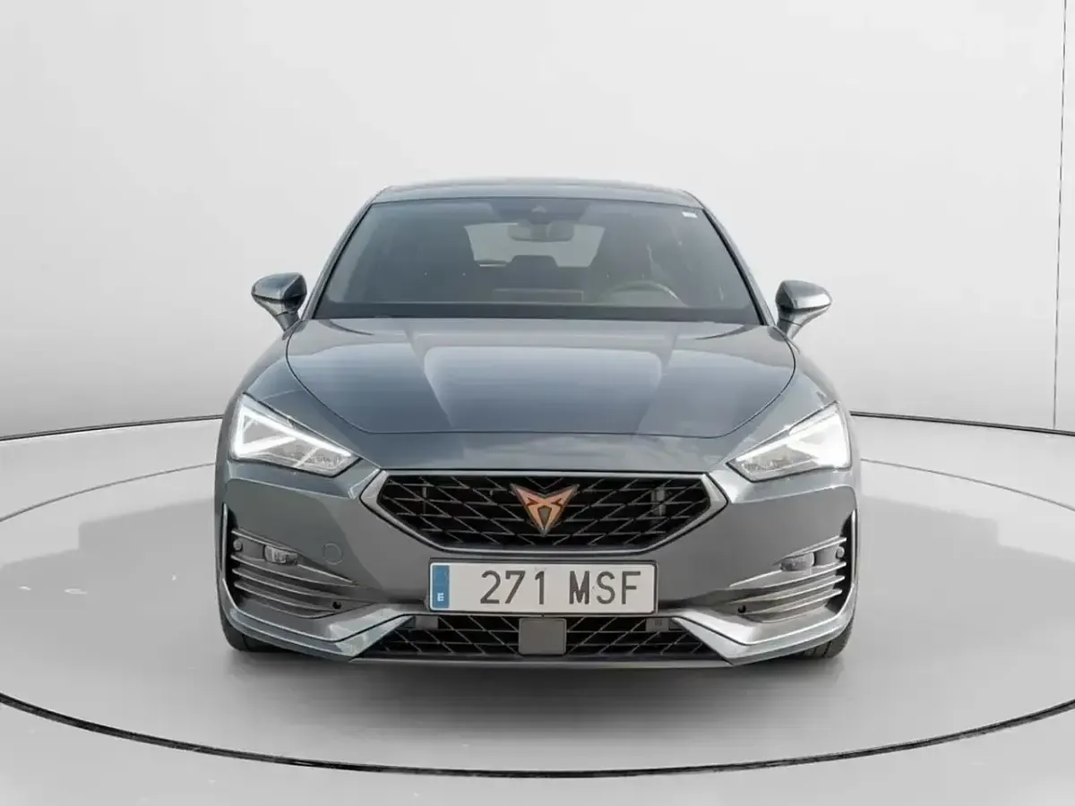 Usado Cupra Leon 150 CV (110 kW) 2024 Gris Berlina