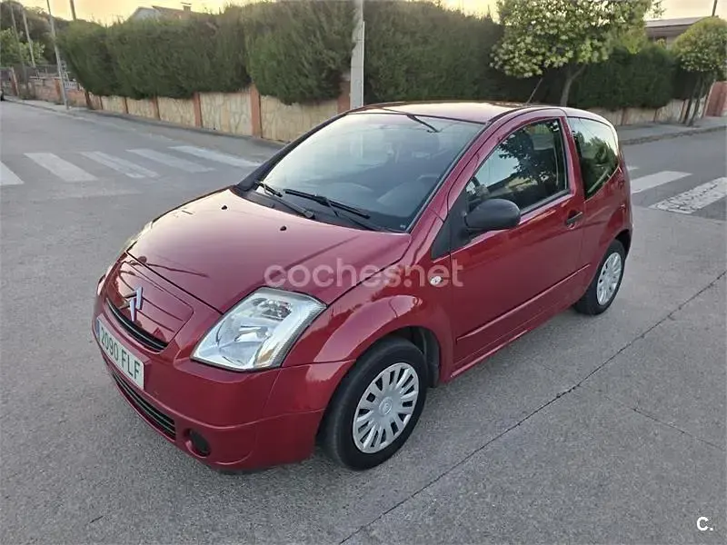 Usado Citroën C2 VTR Sport 61 CV (44 kW) 2007 Rojo Utilitario