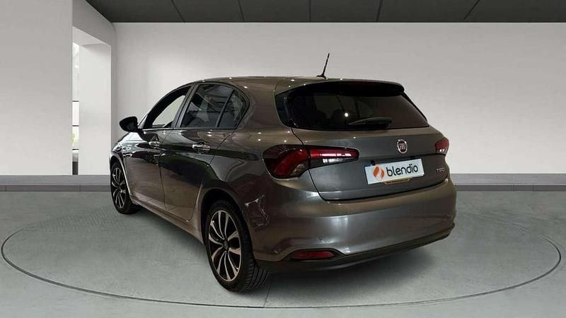 Usado Fiat Tipo Mirror 95 CV (69 kW) 2020 Gris Berlina