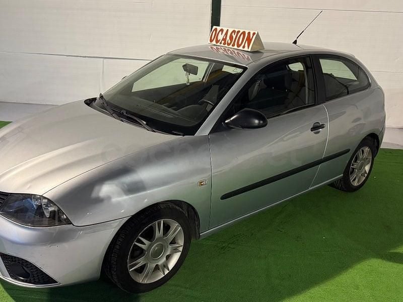 Usado Seat Ibiza Sport 80 CV (58 kW) 2007 Gris / plata Utilitario