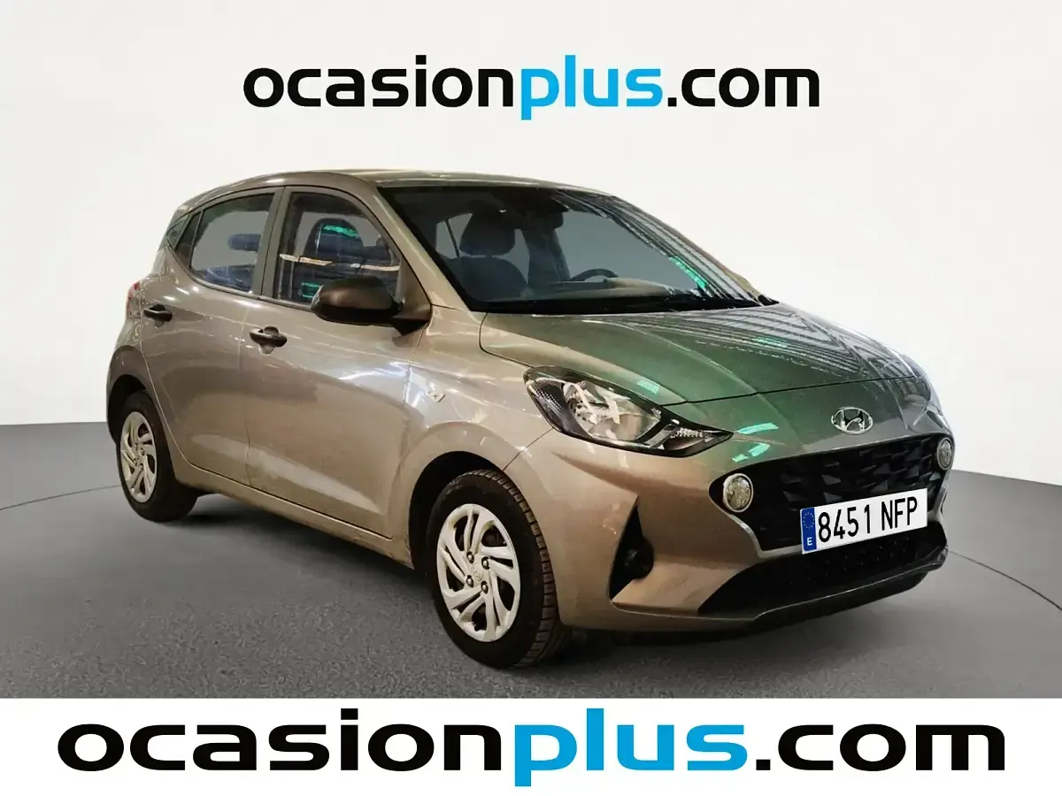 Usado Hyundai i10 67 CV (49 kW) 2022 Gris / plata Utilitario