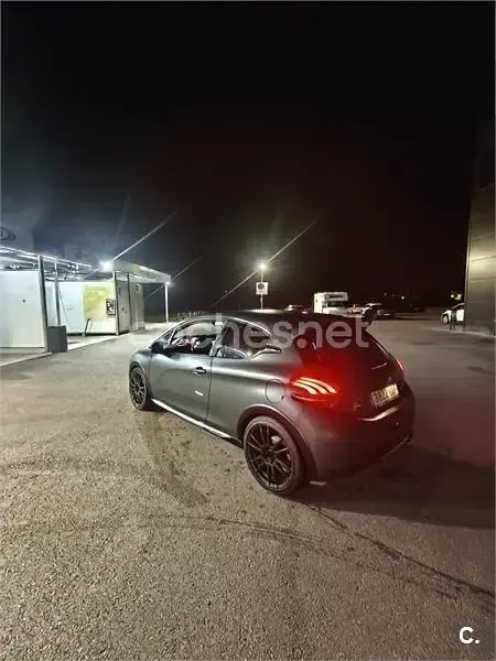 Usado Peugeot 208 GTi by Peugeot Sport 208 CV (152 kW) 2017 Gris / plata Utilitario