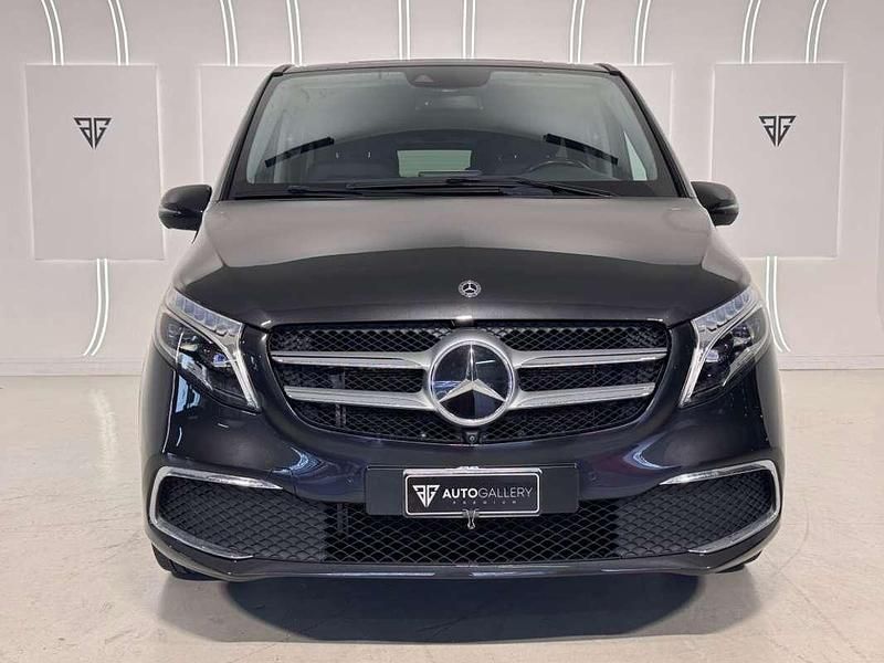 Usado Mercedes V250 Avantgarde 190 CV (139 kW) 2021 Gris Monovolumen