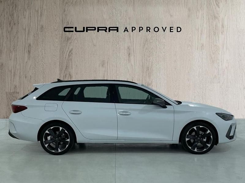Usado Cupra Leon 150 CV (110 kW) 2024 Blanco Familiar