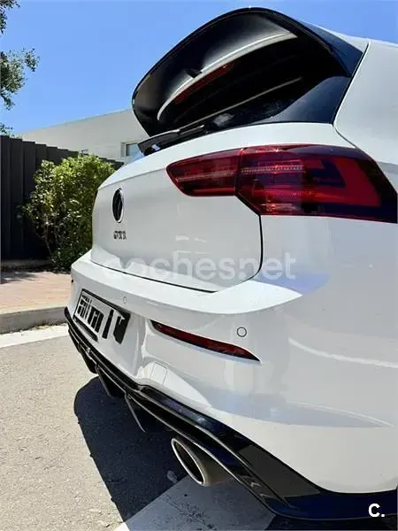 Usado VW Golf VIII GTI Clubsport 301 CV (221 kW) 2021 Blanco Utilitario