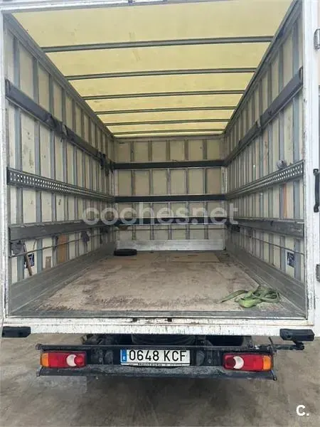Usado Nissan Cabstar 136 CV (100 kW) 2013 Blanco Pickup/Camioneta