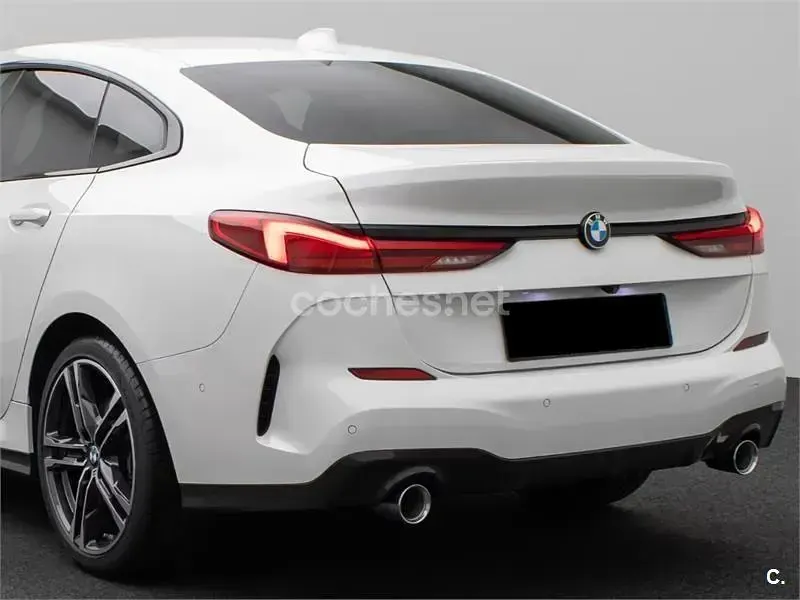 Usado BMW 220 Sport Line 190 CV (139 kW) 2023 Blanco Coupe