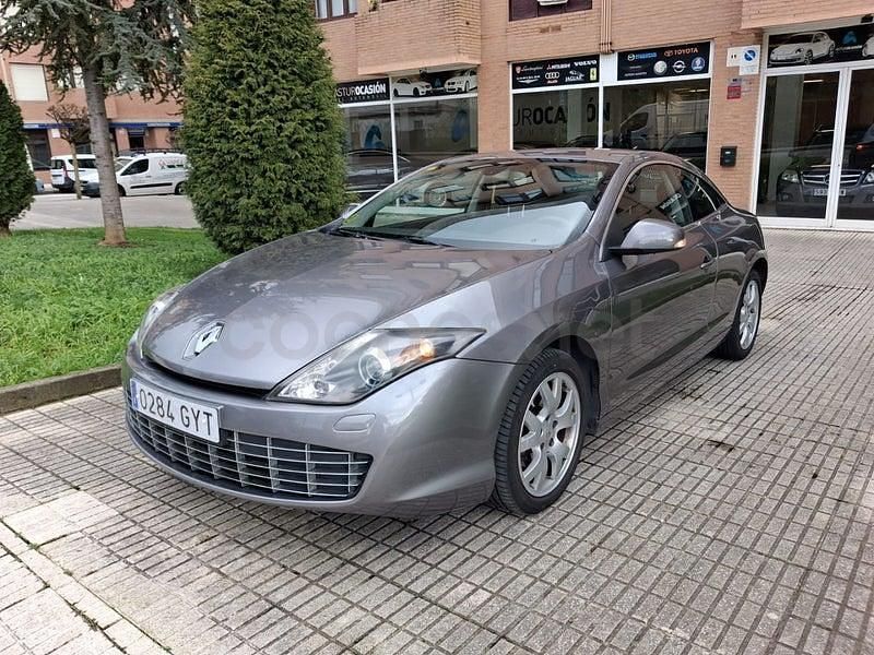 Usado Renault Laguna Coupé 150 CV (110 kW) 2010 Gris / plata Coupe