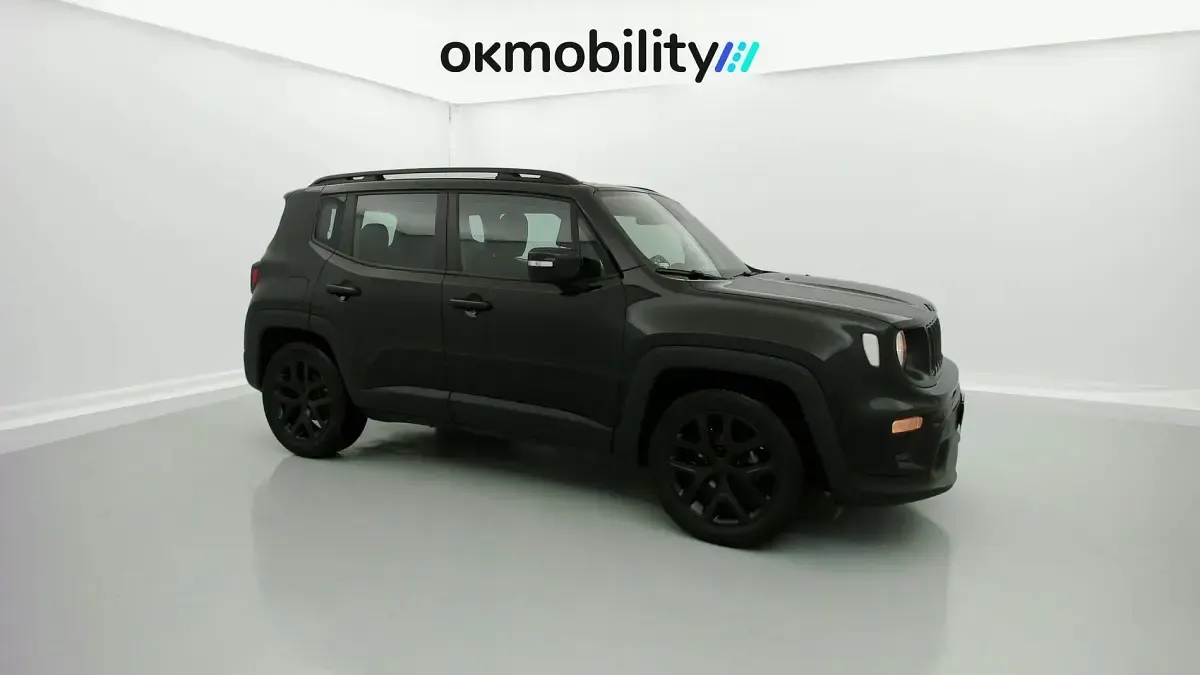 Usado Jeep Renegade Night Eagle 120 CV (88 kW) 2022 Solid black SUV