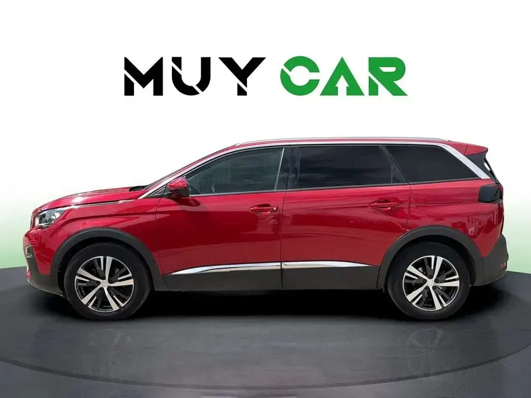 Usado Peugeot 5008 Allure 131 CV (96 kW) 2021 Rojo SUV