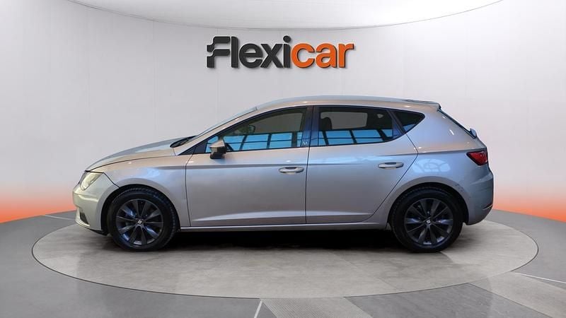 Usado Seat Leon ST Style 131 CV (96 kW) 2020 Gris Familiar