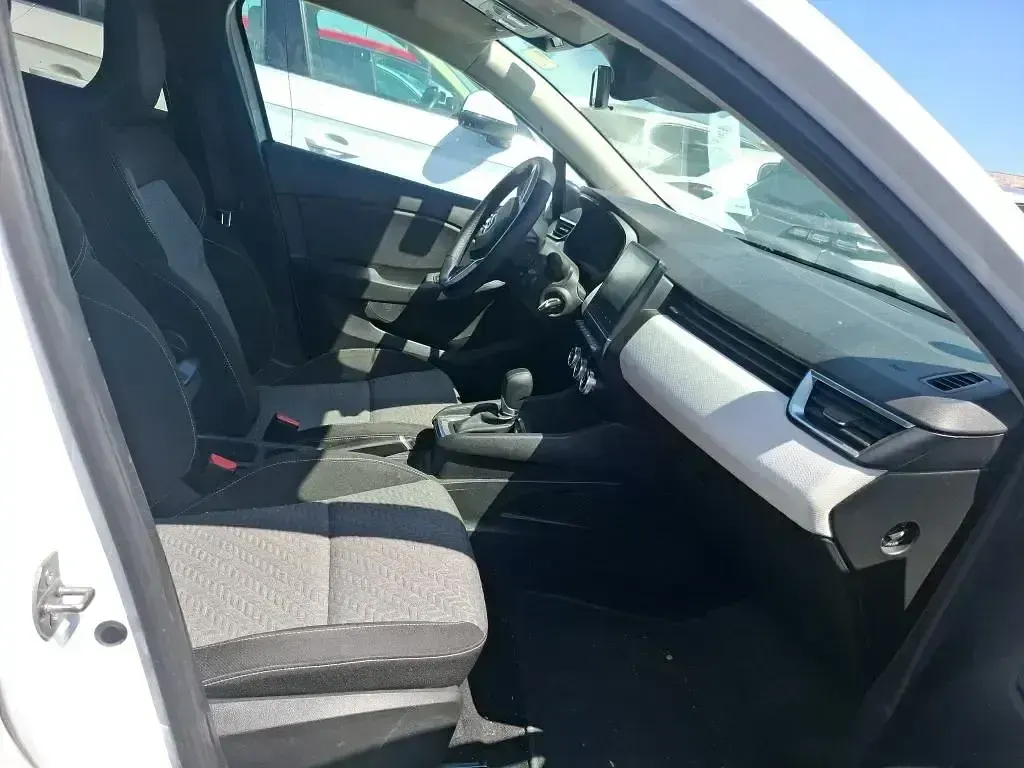 Usado Renault Clio Evolution 145 CV (106 kW) 2023 Blanco Utilitario