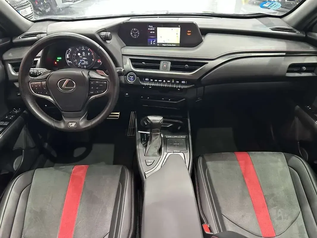 Usado Lexus UX 250h Sport Line 184 CV (135 kW) 2019 Negro SUV