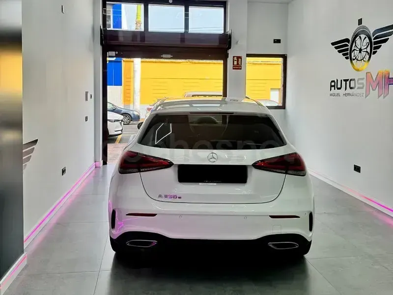 Usado Mercedes A250 218 CV (160 kW) 2021 Blanco Berlina