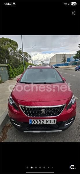 Usado Peugeot 2008 Allure 130 CV (95 kW) 2019 Granate SUV