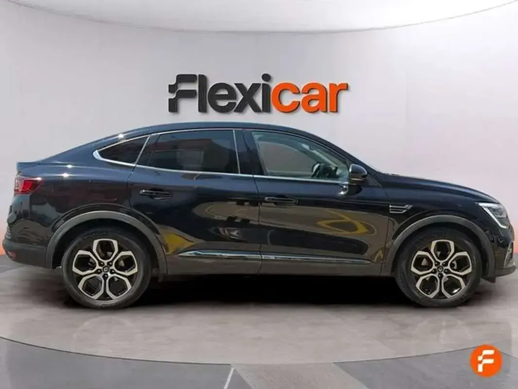 Usado Renault Arkana Zen 145 CV (106 kW) 2021 Negro SUV