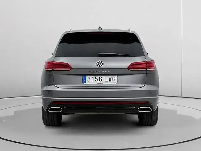 Usado VW Touareg Elegance 286 CV (210 kW) 2022 Gris SUV