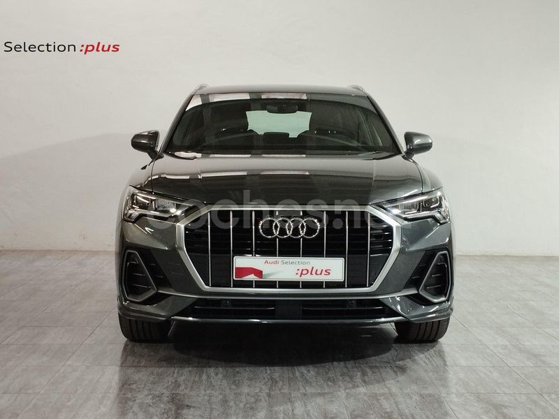 Usado Audi Q3 S-Line 150 CV (110 kW) 2024 Gris / plata SUV