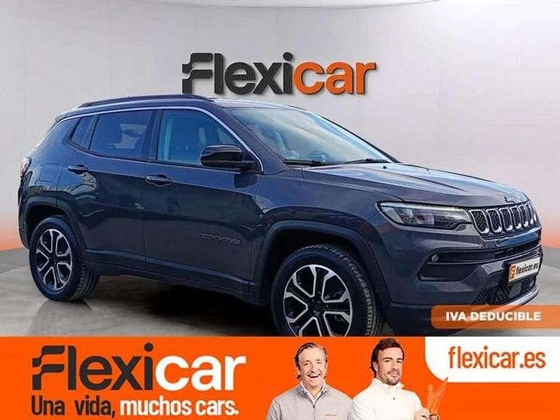 Usado Jeep Compass Limited 190 CV (139 kW) 2022 Gris SUV