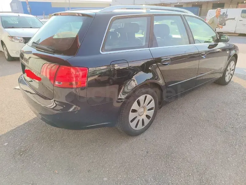 Usado Audi A4 140 CV (102 kW) 2006 Negro Familiar