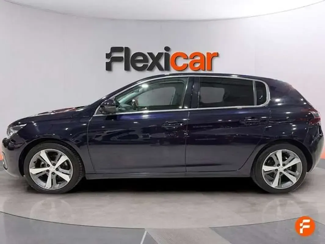 Usado Peugeot 308 Allure 131 CV (96 kW) 2018 Azul Utilitario