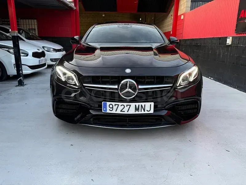 Usado Mercedes E63S AMG 612 CV (450 kW) 2017 Negro Berlina