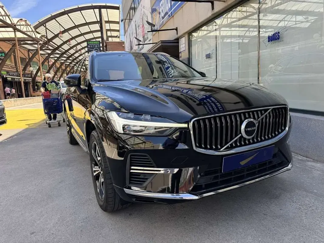 Usado Volvo XC60 Ultimate 351 CV (258 kW) 2022 Negro SUV