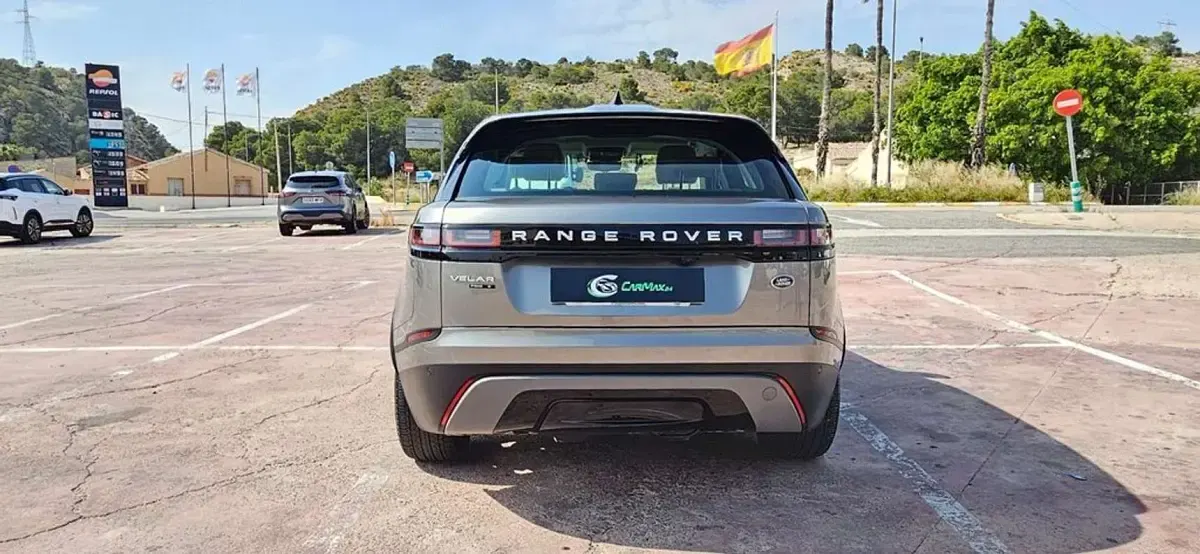Usado Land Rover Range Rover Velar R-Dynamic 300 CV (220 kW) 2020 Beige SUV