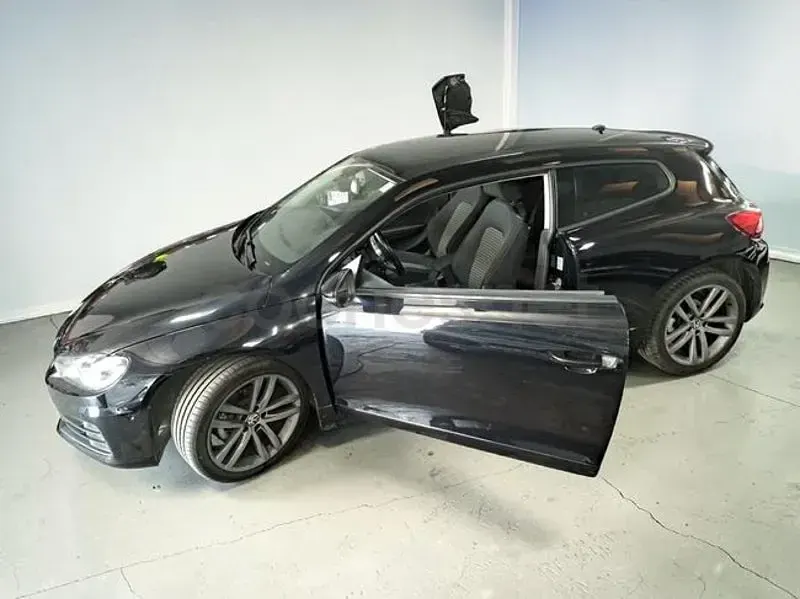 Usado VW Scirocco R-line 150 CV (110 kW) 2014 Negro Coupe