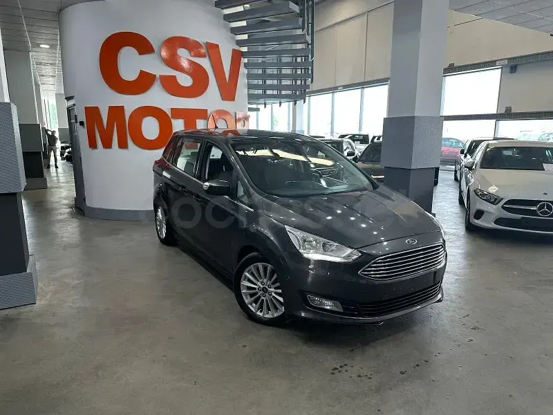 Usado Ford C-MAX Titanium 120 CV (88 kW) 2019 Gris / plata Monovolumen