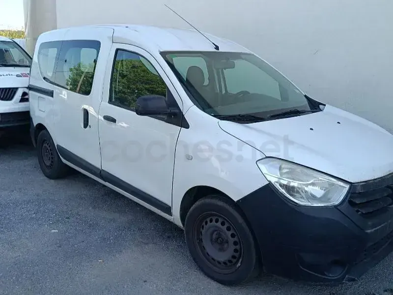 Usado Dacia Dokker Ambiance 75 CV (55 kW) 2014 Blanco Monovolumen