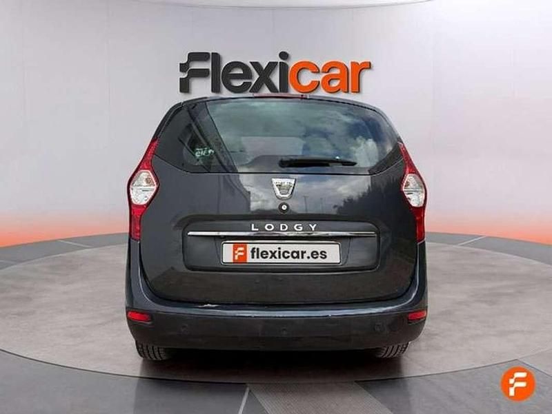 Usado Dacia Lodgy Lauréate 116 CV (85 kW) 2018 Negro Monovolumen
