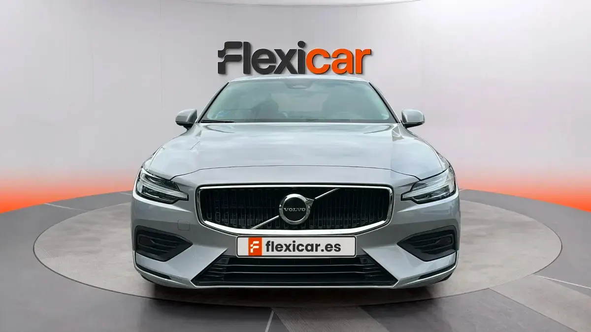 Usado Volvo S60 Core 197 CV (144 kW) 2023 Gris Berlina