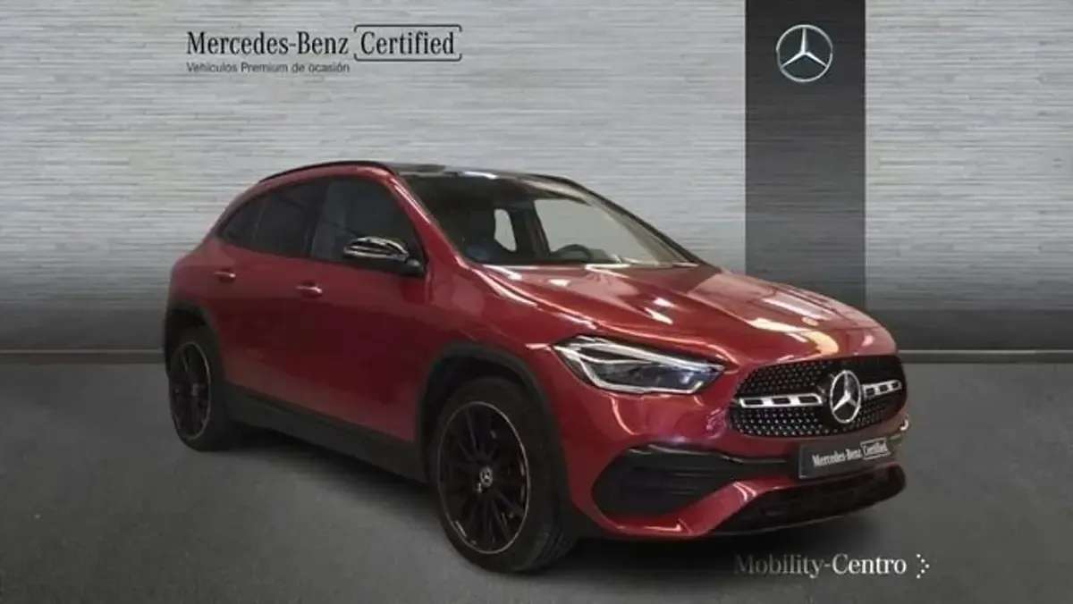 Usado Mercedes GLA250 218 CV (160 kW) 2022 Rojo SUV